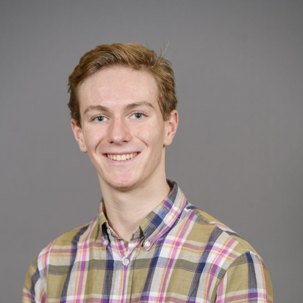 Headshot of Ari
